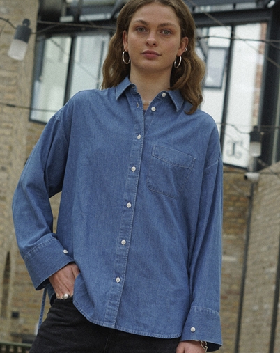 Elsk - Chambray Womens Skjorte - Nineties Blue